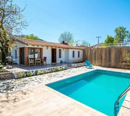 Hackberry Villa